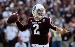 Johnny Manziel #2 of Texas A&M Aggies drops back to pass during the game against the Alabama Crimson Tide 