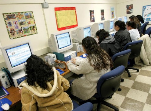 More Private Colleges Welcome Online Education