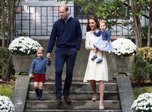 Prince William And Kate Celebrating Christmas With The Middletons [Video]