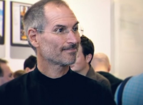 Apple CEO Tim Cook Honors Steve Jobs By Quoting Stanford Commencement Speech