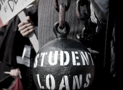Student Debts: The 4 Debt Traps Students Should Avoid In Making A College Loan [VIDEO]