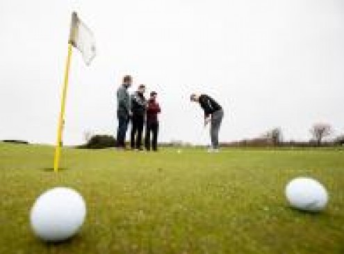 Mental Practice May Improve Golfers' Putting Performance