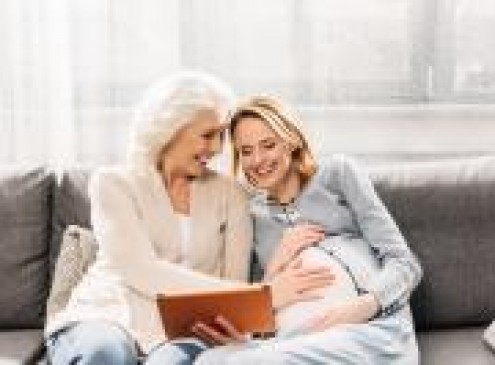 Guidebooks or Grandmas? Where Most Moms Get Their Pregnancy Advice