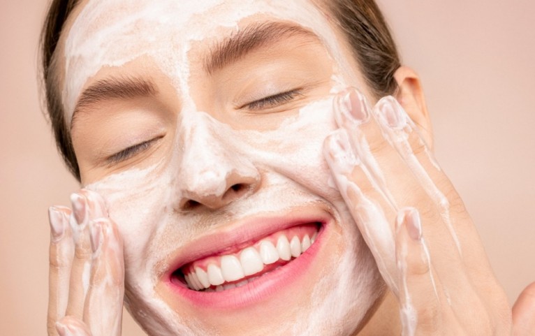 5 Tips for Saving Money on Skincare Products