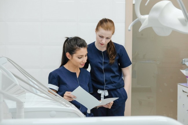 Why Becoming A Medical Office Assistant May Be For You
