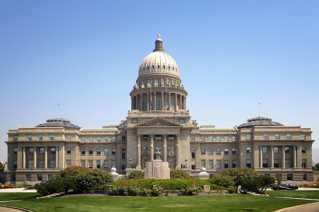 Idaho Senate Votes Against Restructuring Bill for University of Phoenix Acquisition